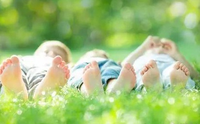 足品会分享治理脚裂的小偏方 足品会分享治理脚裂的小偏方